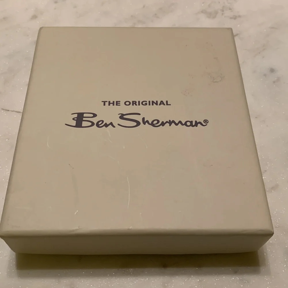 Ben Sherman Manchester Collection Slim BiFold Wallet in Black